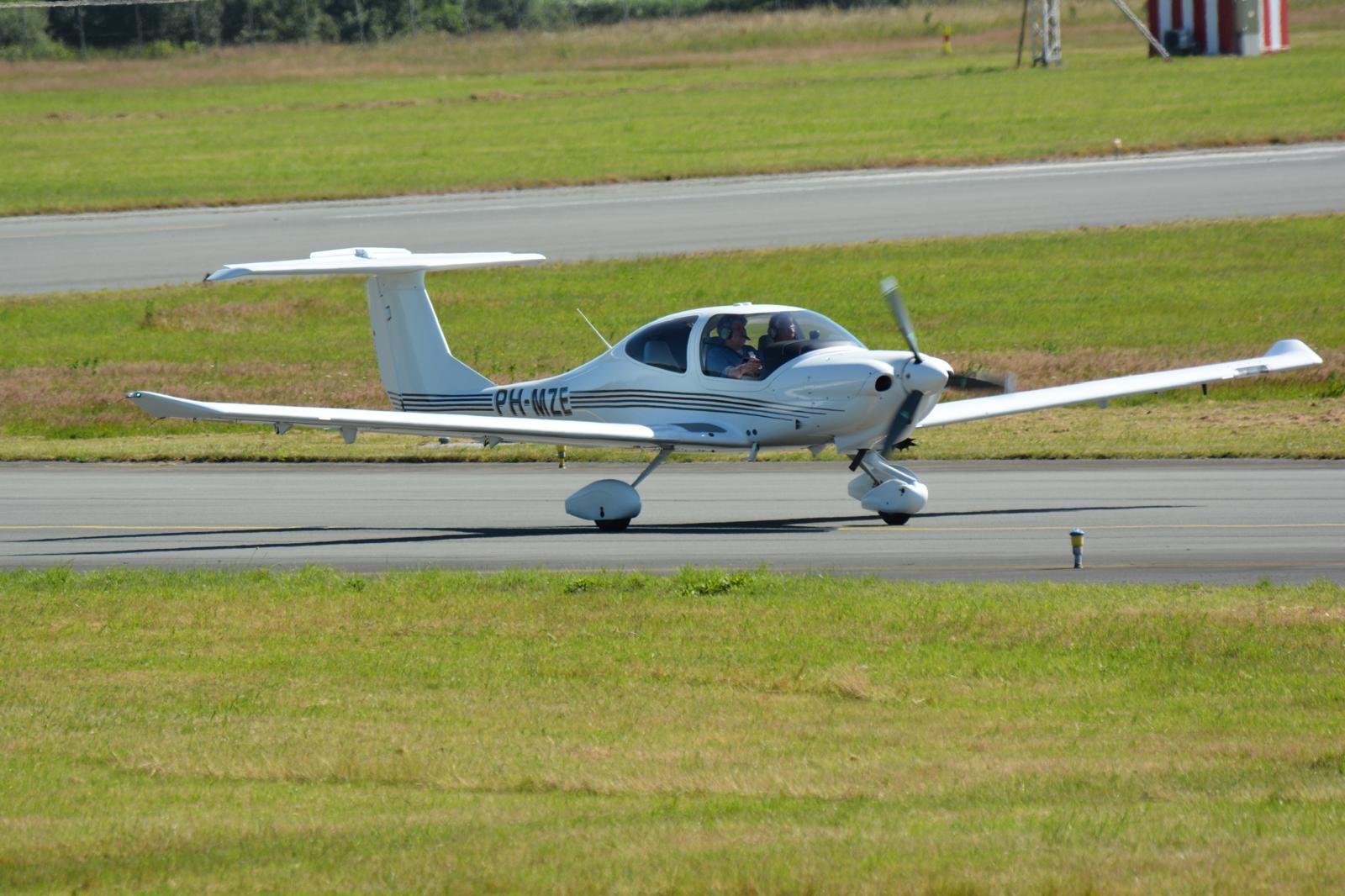 Diamond DA-40 (PH-MZE)